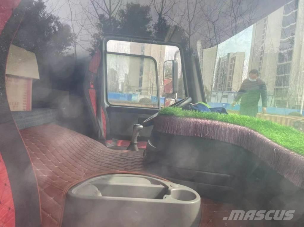 Howo 371 8x4 傾卸式卡車