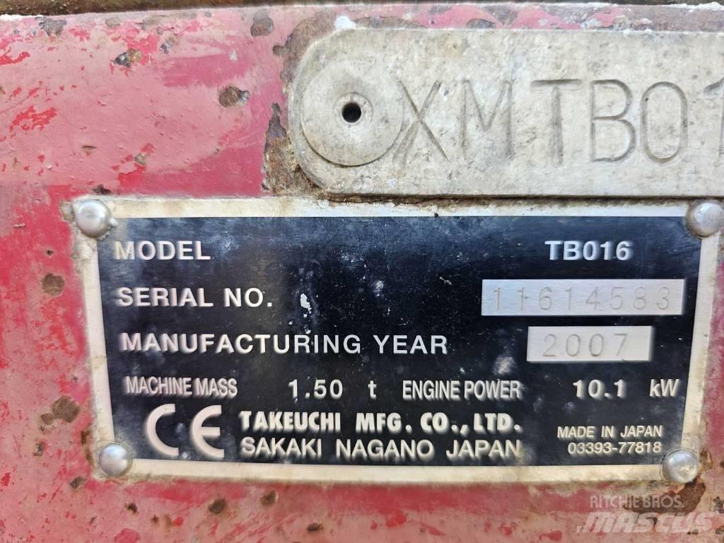 Takeuchi TB 016 小型挖土機/掘鑿機<7t(小型挖掘機)