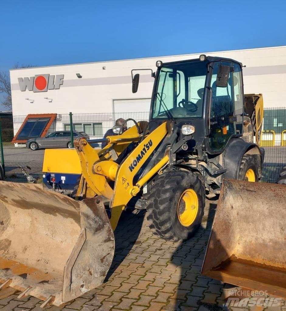 Komatsu WA80M-7 輪胎式裝載機