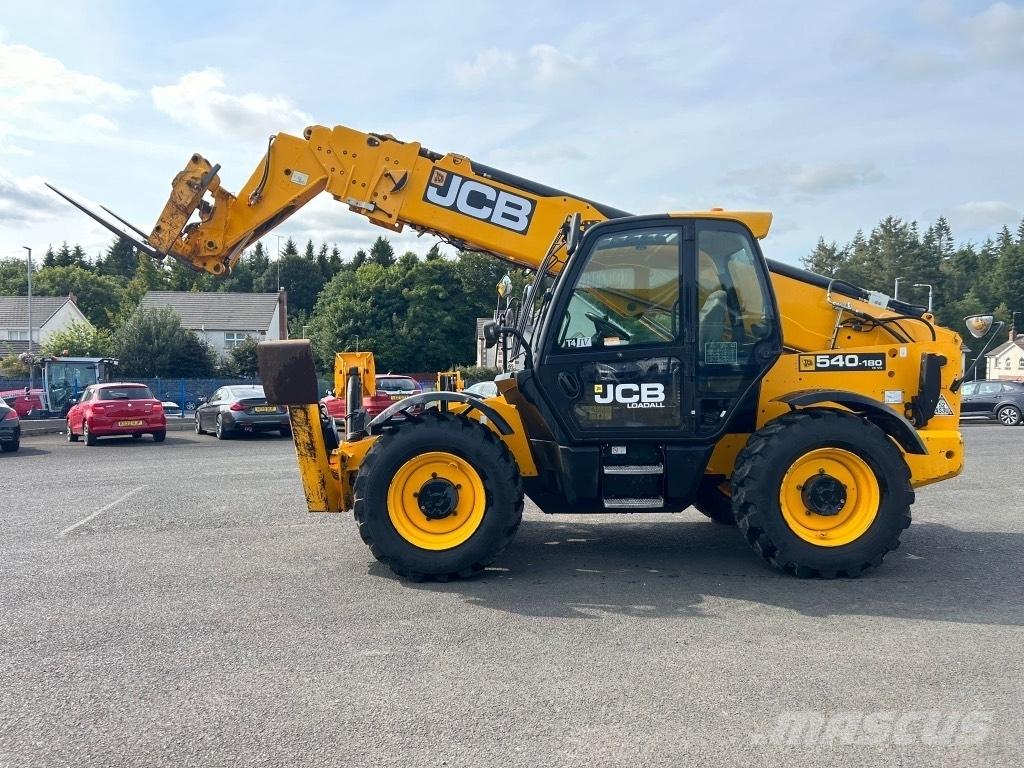 JCB 540-180 伸縮臂操作車