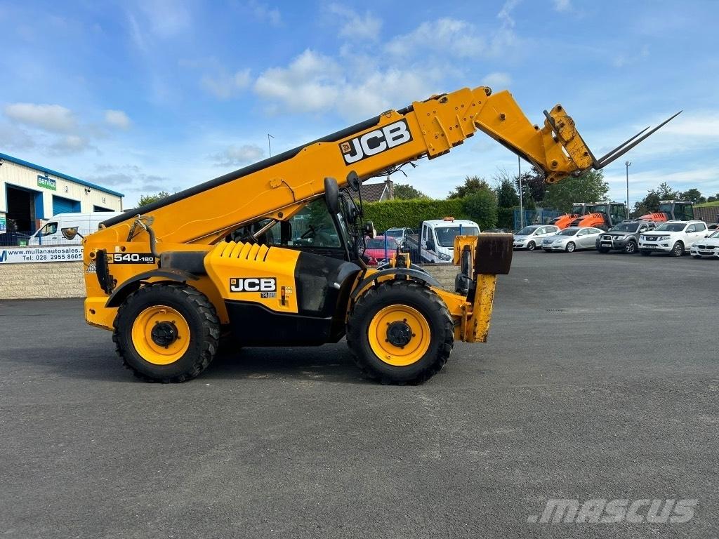 JCB 540-180 伸縮臂操作車