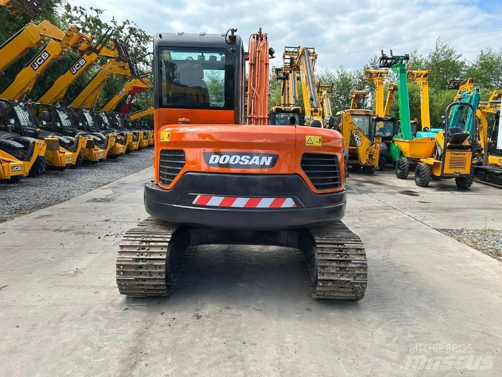 Doosan DX 80 R 中型挖土機/掘鑿機/挖掘機 7t-12t