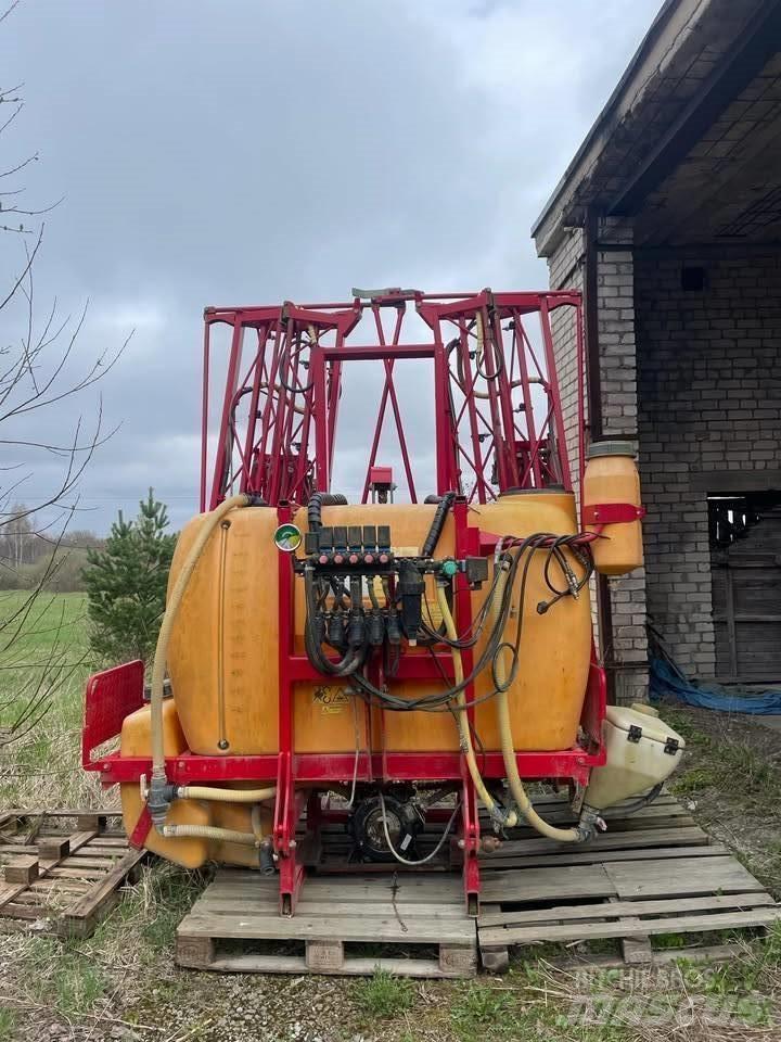Junkkari 1300/4 承載式噴霧機