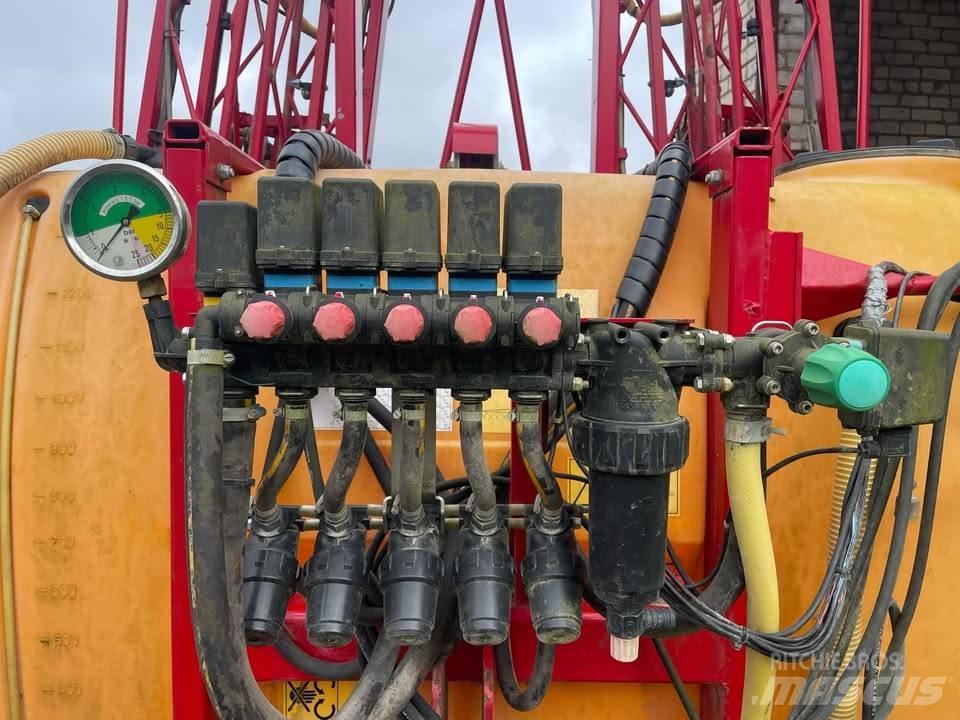 Junkkari 1300/4 承載式噴霧機
