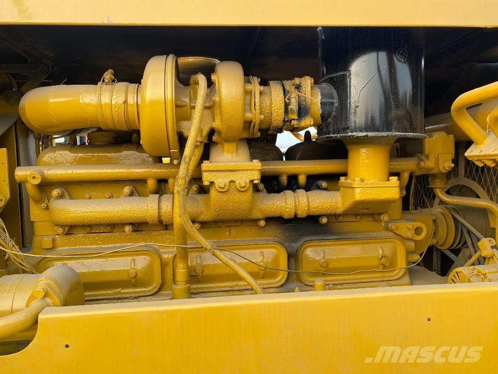 CAT D 6 D 履帶推土機