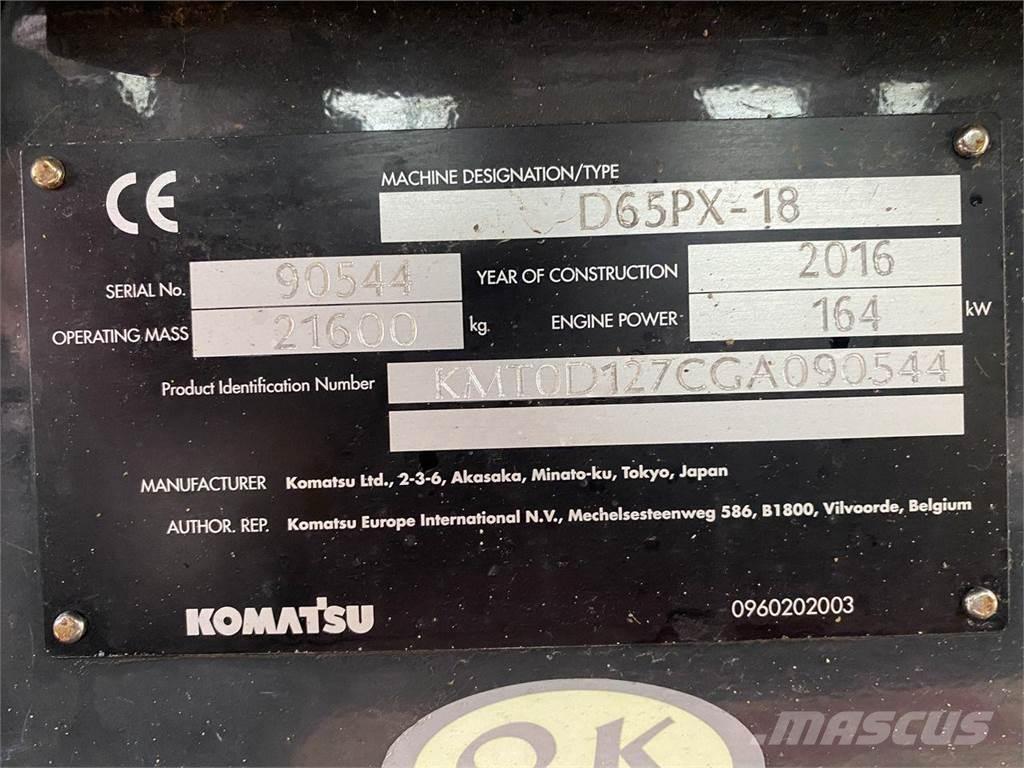 Komatsu D65PX-18 履帶推土機