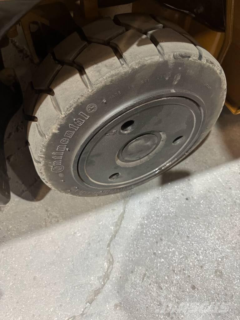 CAT FGC25N 堆高機(叉車)-其他