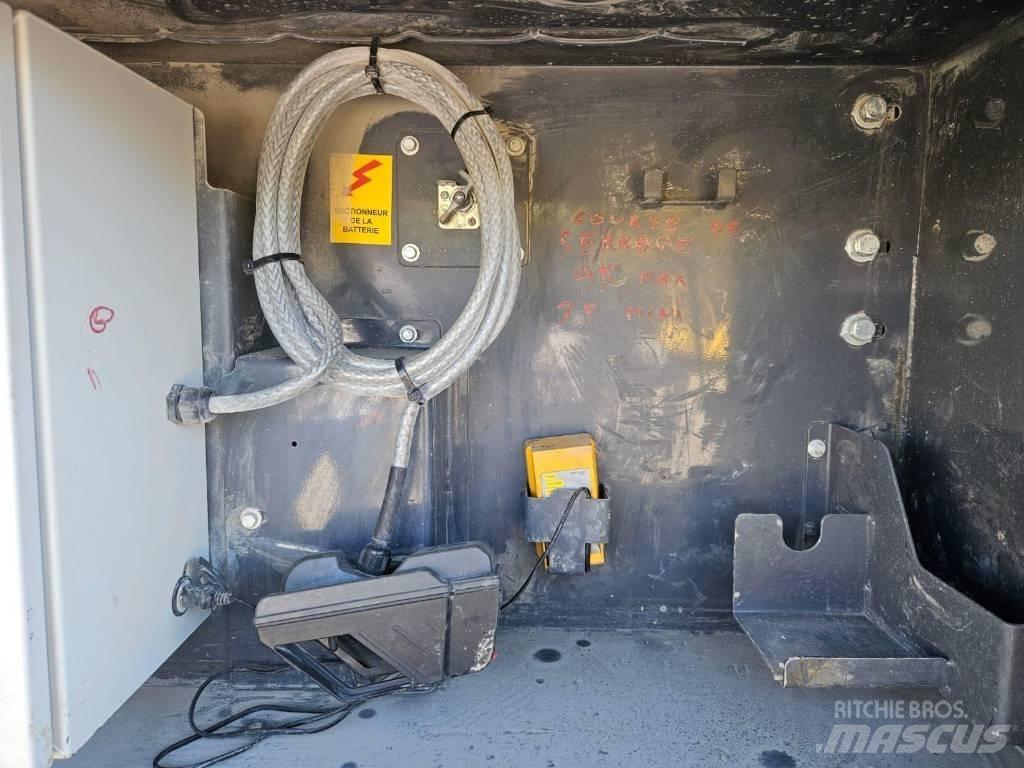 Sandvik QJ 341 移動式壓碎機