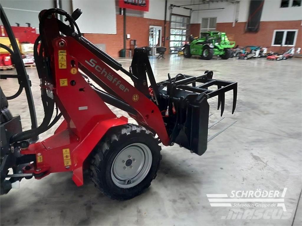 Schäffer 1622 小型裝載機