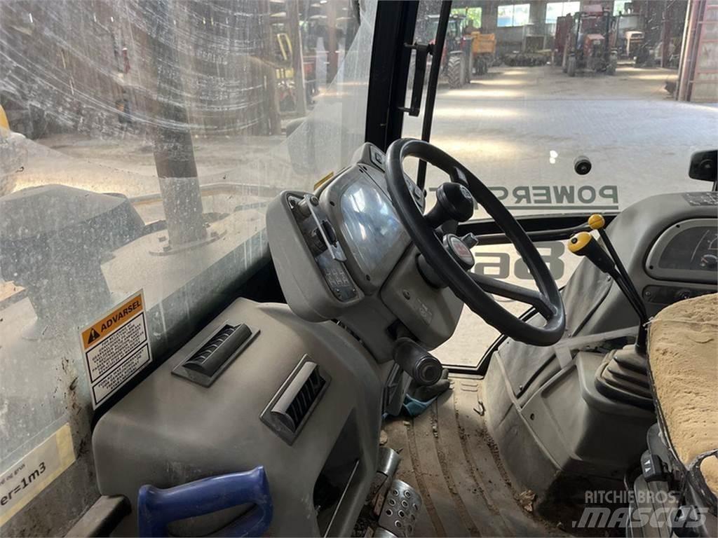 Fermec 860 反鏟裝載機