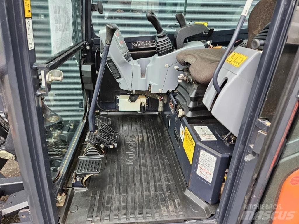 Kubota kx027-4 小型挖土機/掘鑿機<7t(小型挖掘機)