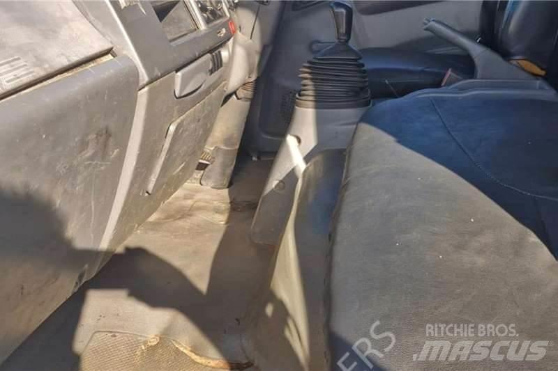 Isuzu NQR500 其他貨車