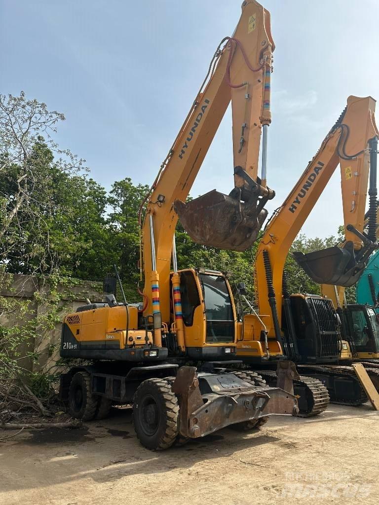 Hyundai R210W-9 旋轉式挖土機/掘鑿機/挖掘機
