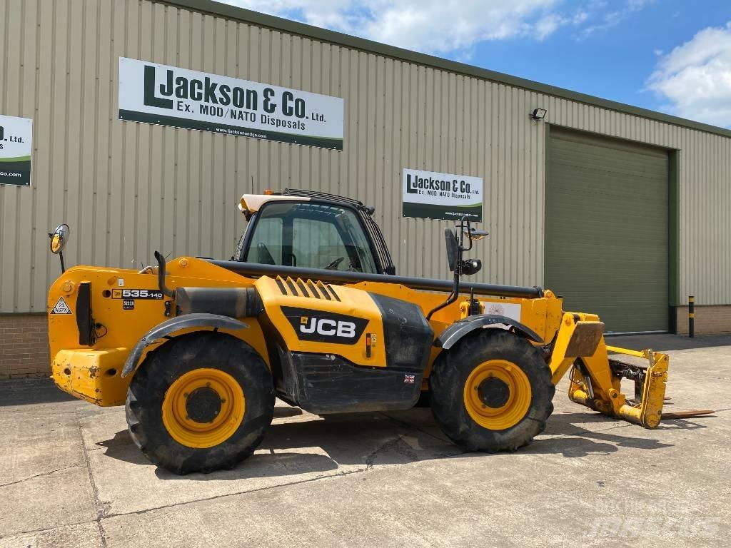 JCB 535-140 Hiviz 伸縮臂操作車