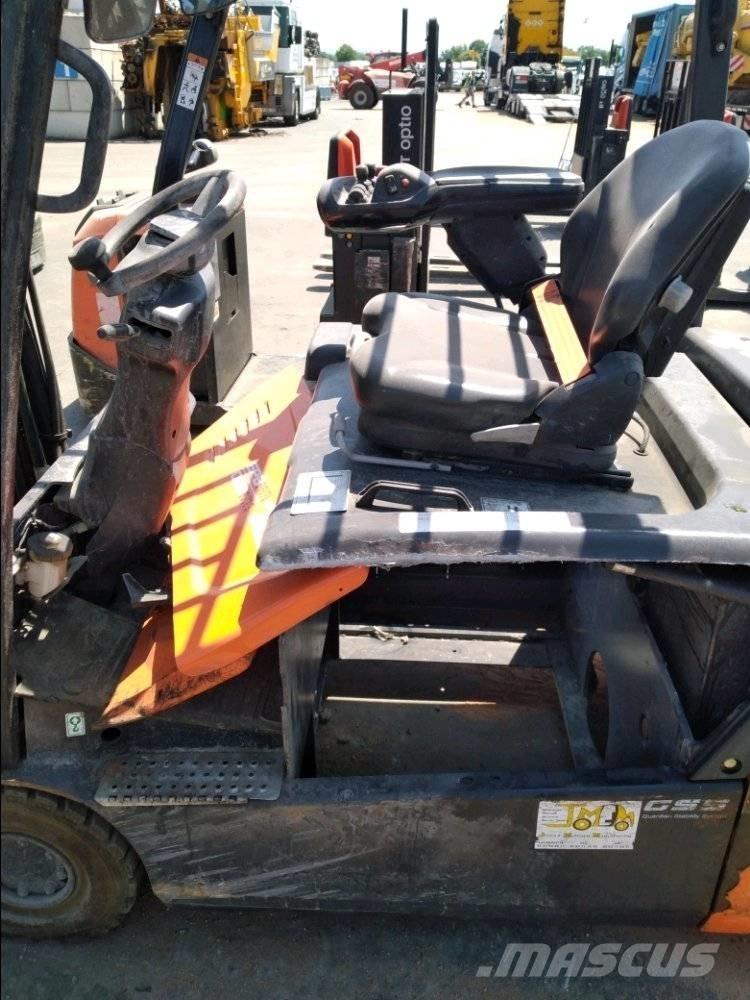 Doosan B 18 T-7 電動堆高機