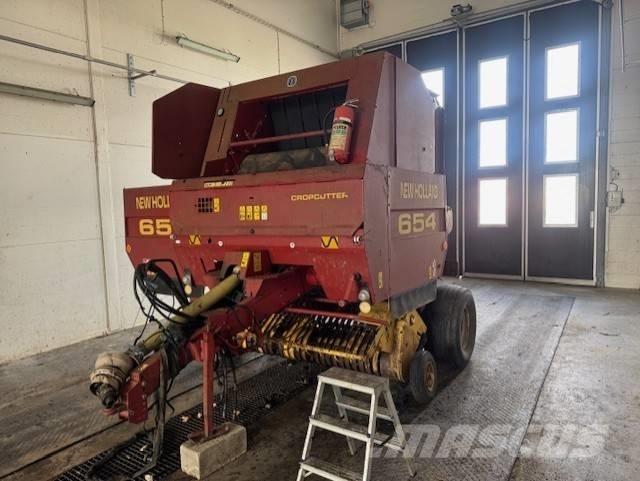 New Holland 654 圓型牧草打包機