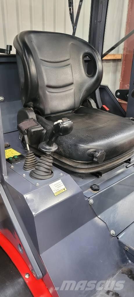 VM Loader 1036 LXC 小型裝載機