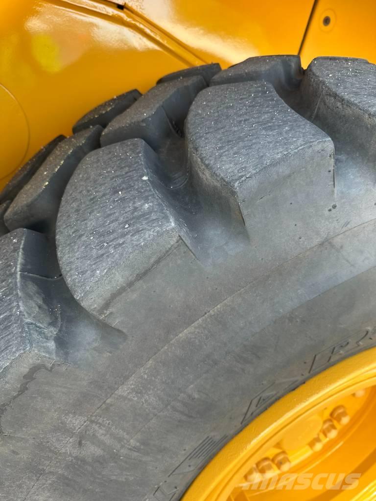 Volvo L120g 輪胎式裝載機