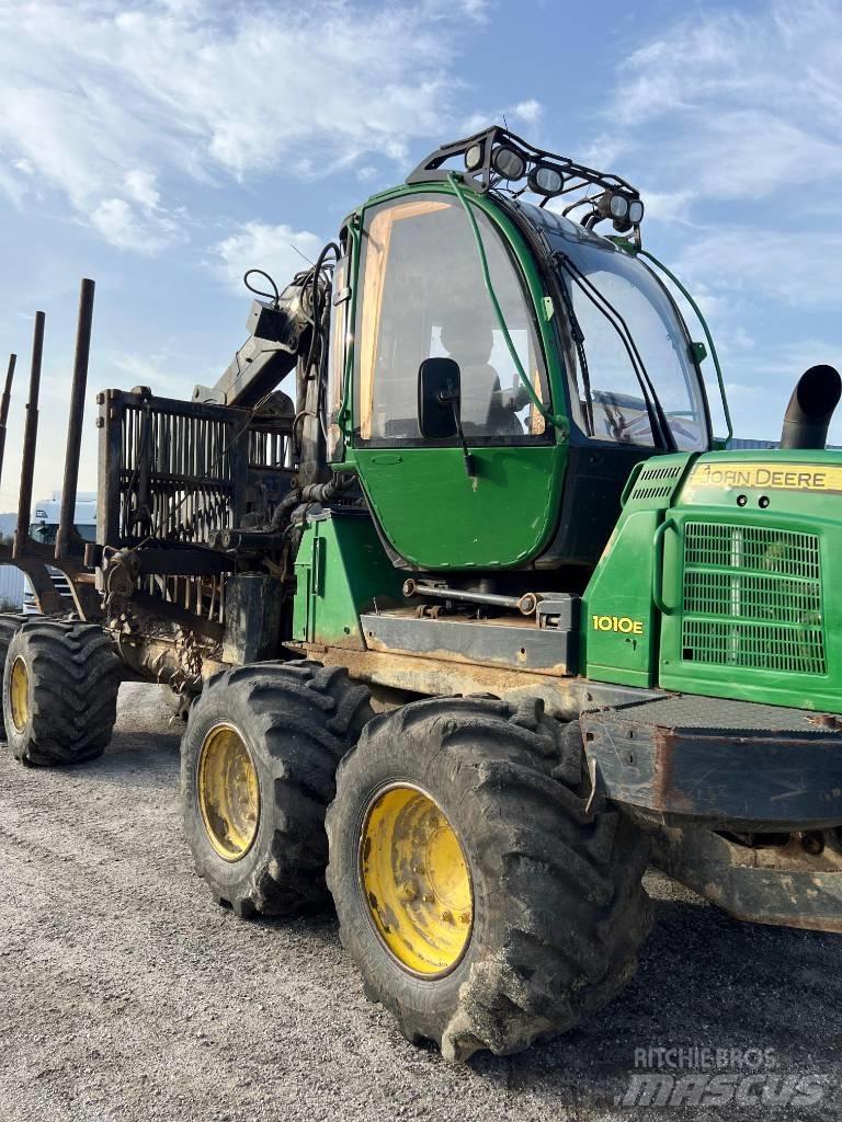 John Deere 1010 E 集運機