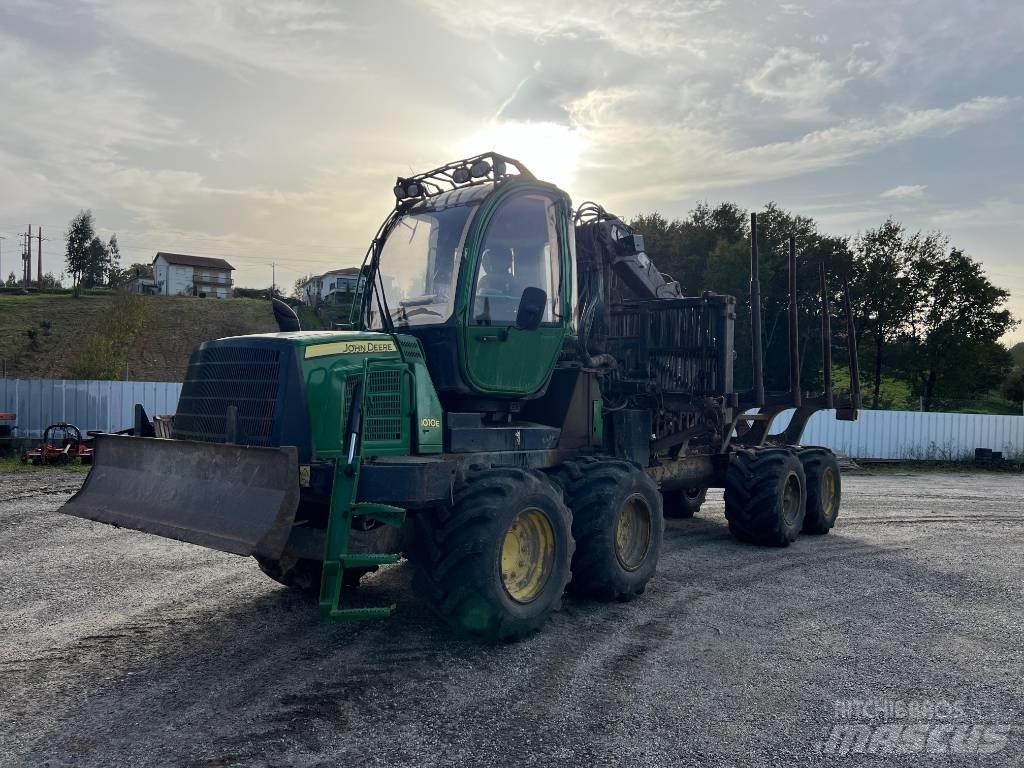 John Deere 1010 E 集運機