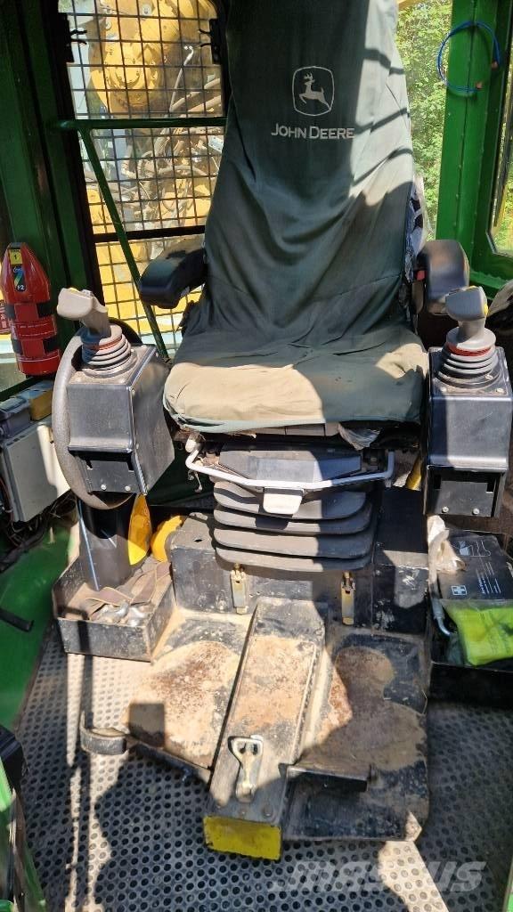 John Deere 640 G III 集材機