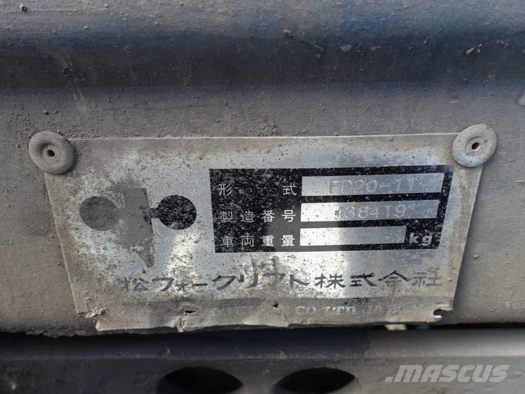 Komatsu FD 20-11 柴油卡車