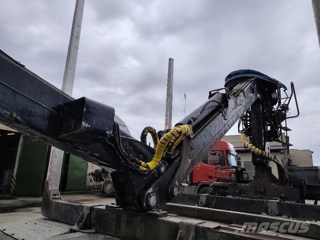 Loglift F96S 木材起重機