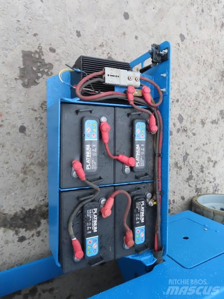 Genie GS 3246 剪式升降機
