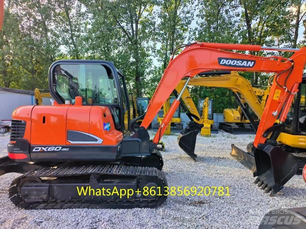 Doosan DX 60 小型挖土機/掘鑿機<7t(小型挖掘機)