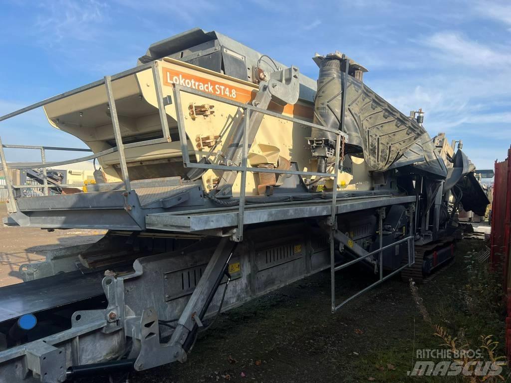 Metso ST4.8 移動式篩選機