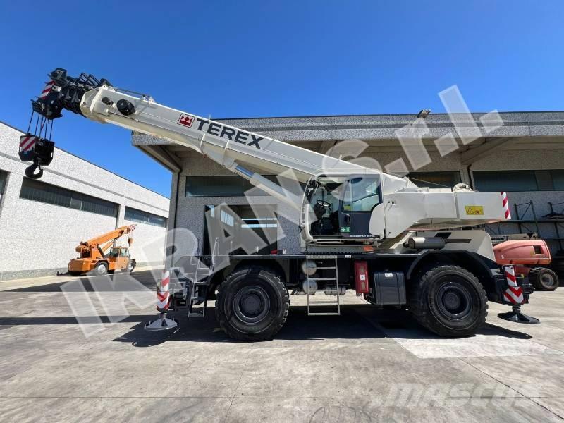 Terex Quadstar 1075L 越野起重機