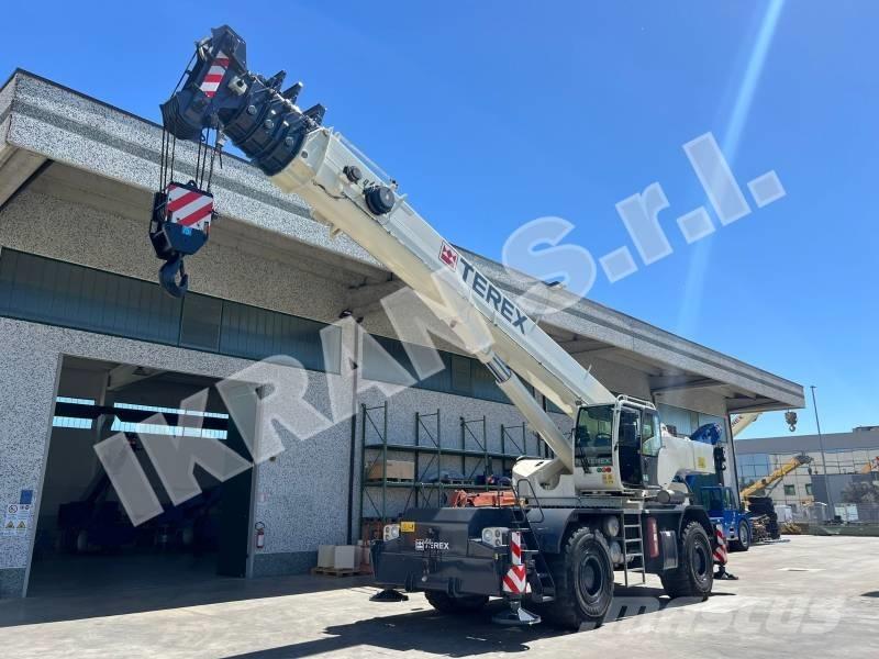 Terex Quadstar 1075L 越野起重機