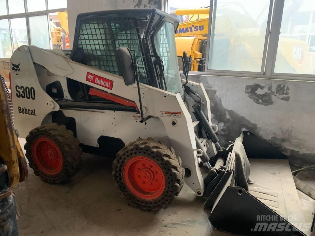 Bobcat S 300 滑移轉向裝載機