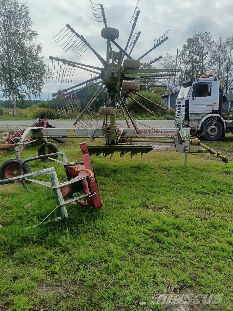 CLAAS Liner 680 堆草機