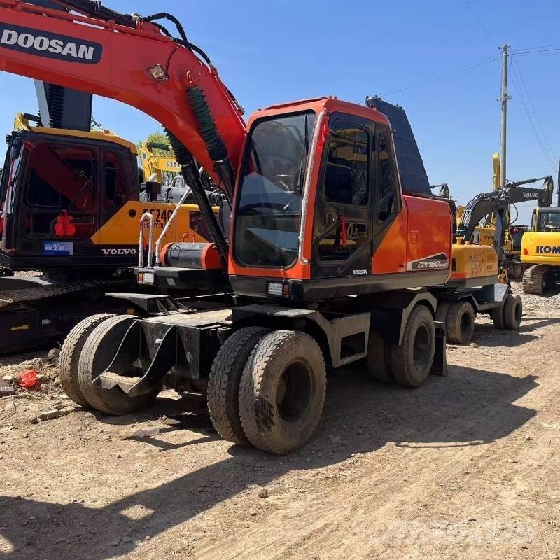 Doosan DX150W 旋轉式挖土機/掘鑿機/挖掘機