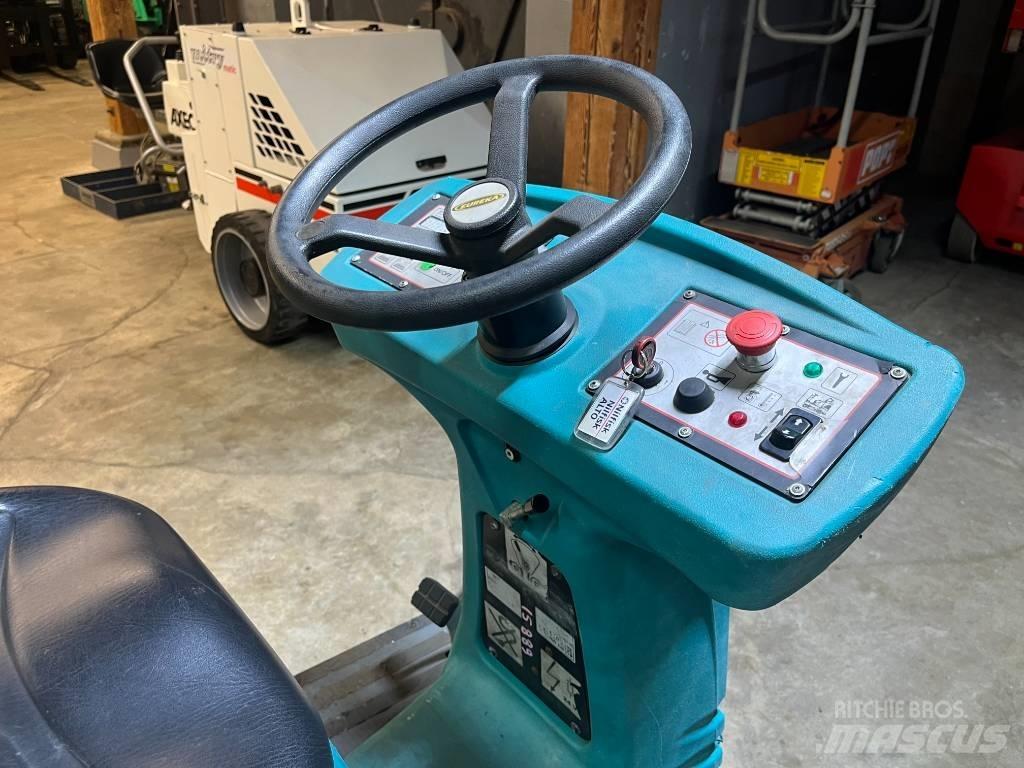 Eureka E85 洗地吸乾機