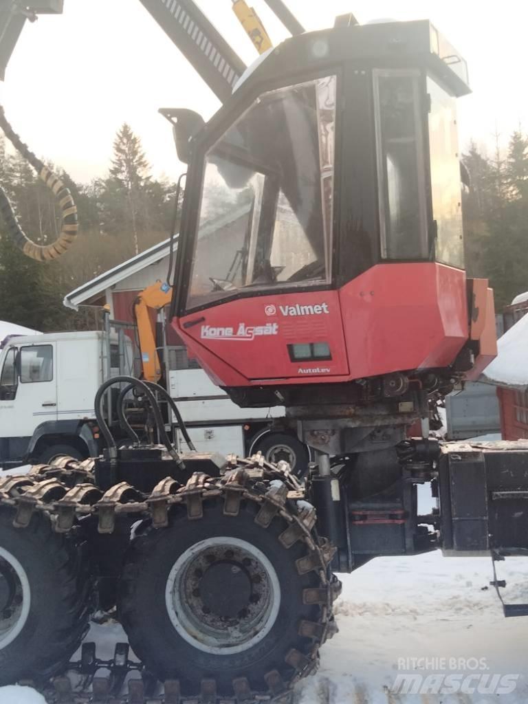 Valmet 901.3 收穫機