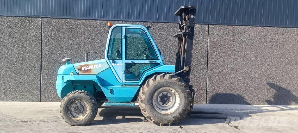 Manitou M 26.4 越野車