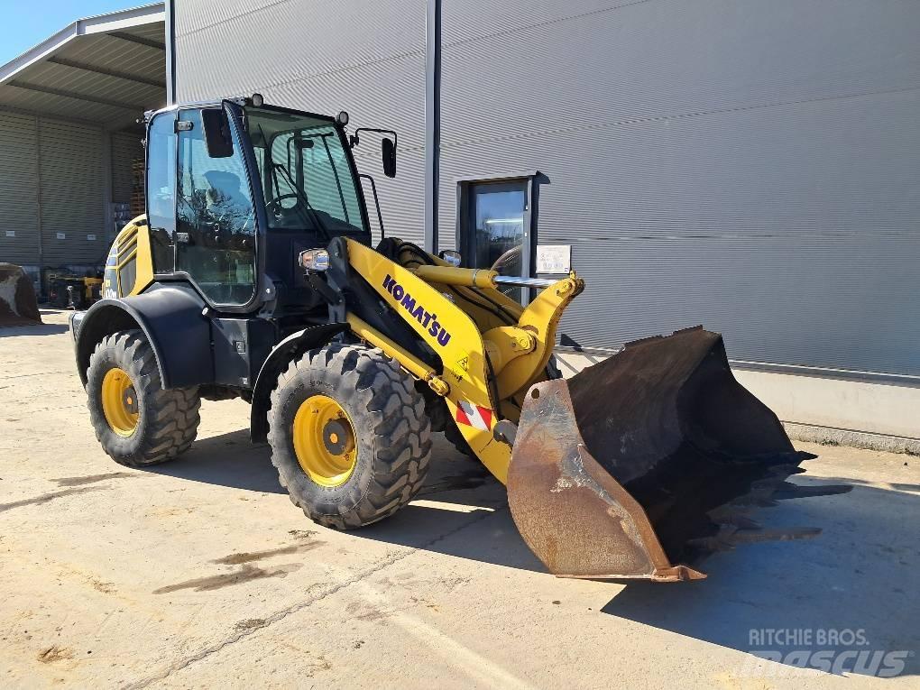 Komatsu WA100M-8 輪胎式裝載機