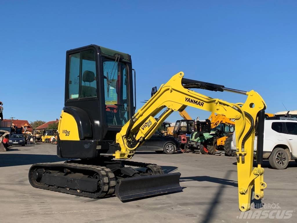 Yanmar Vio 25-4 小型挖土機/掘鑿機<7t(小型挖掘機)