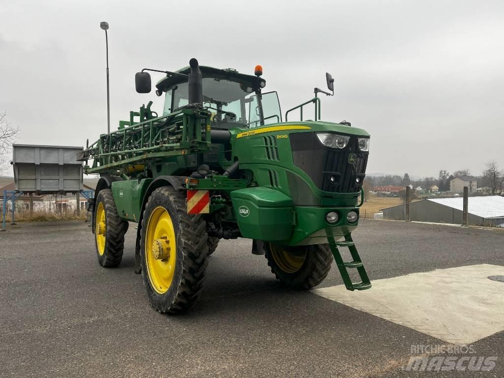 John Deere R4040i 自走式噴霧機