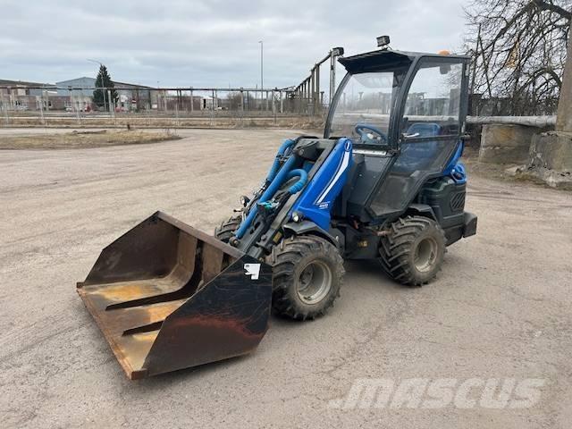 Multione 8.4 S 滑移轉向裝載機