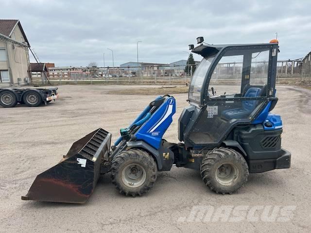 Multione 8.4 S 滑移轉向裝載機