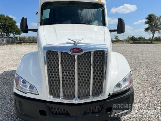 Peterbilt 579 曳引機組件