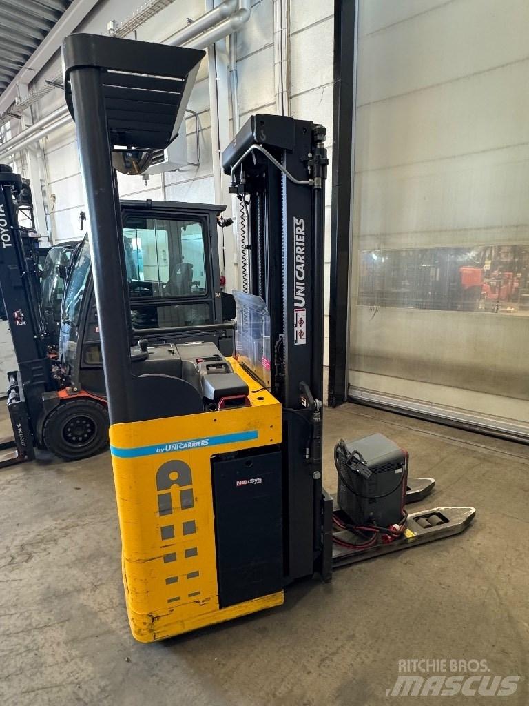 Atlet ASN160 自走式堆積機