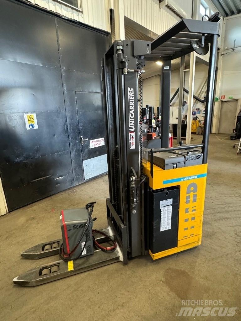 Atlet ASN160 自走式堆積機