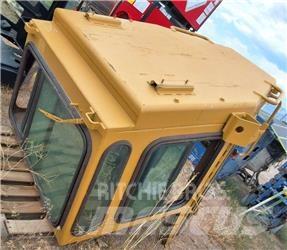 CAT D 8 R 履帶推土機