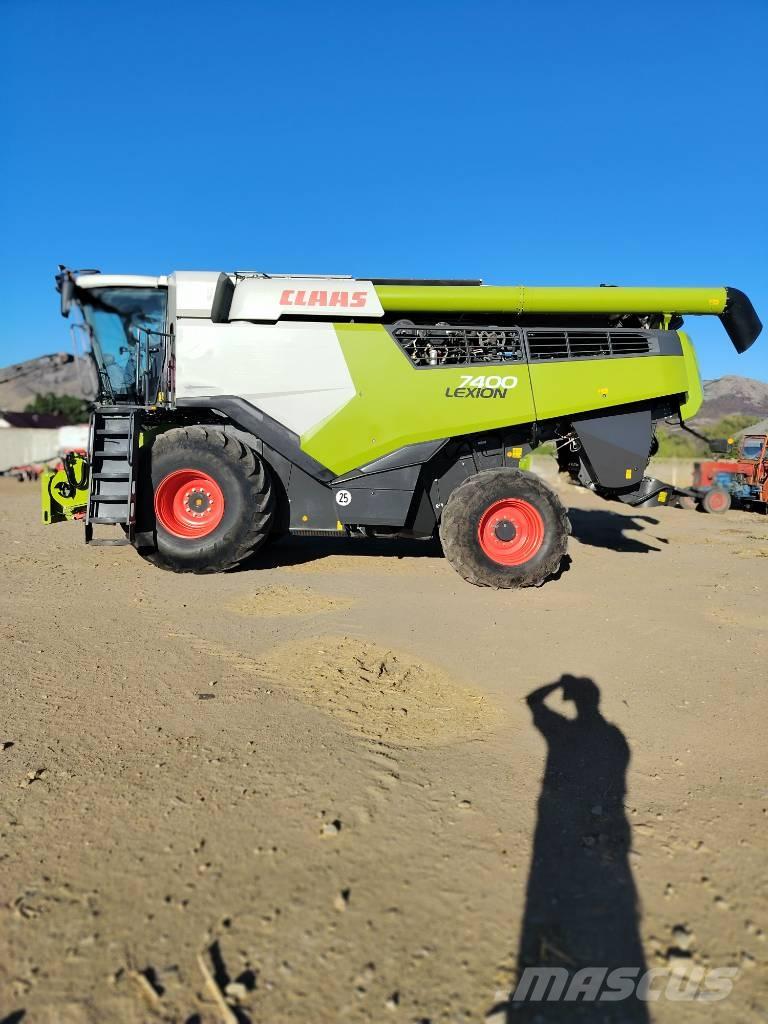 CLAAS Lexion 7400 聯合收穫機