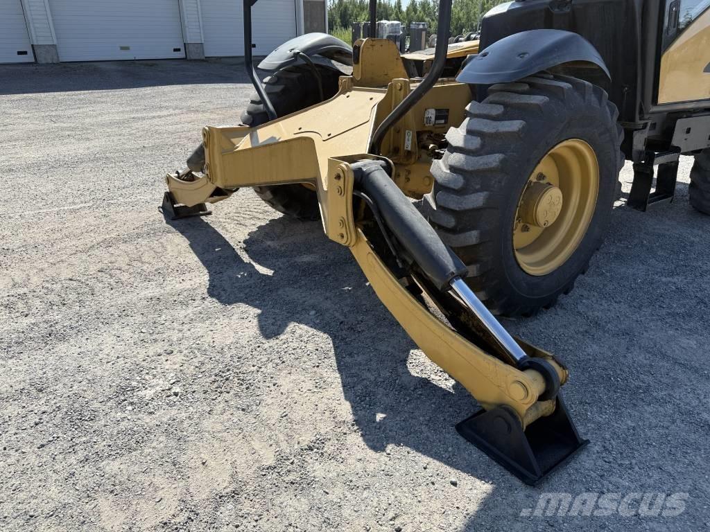 CAT 360 B 伸縮臂操作車
