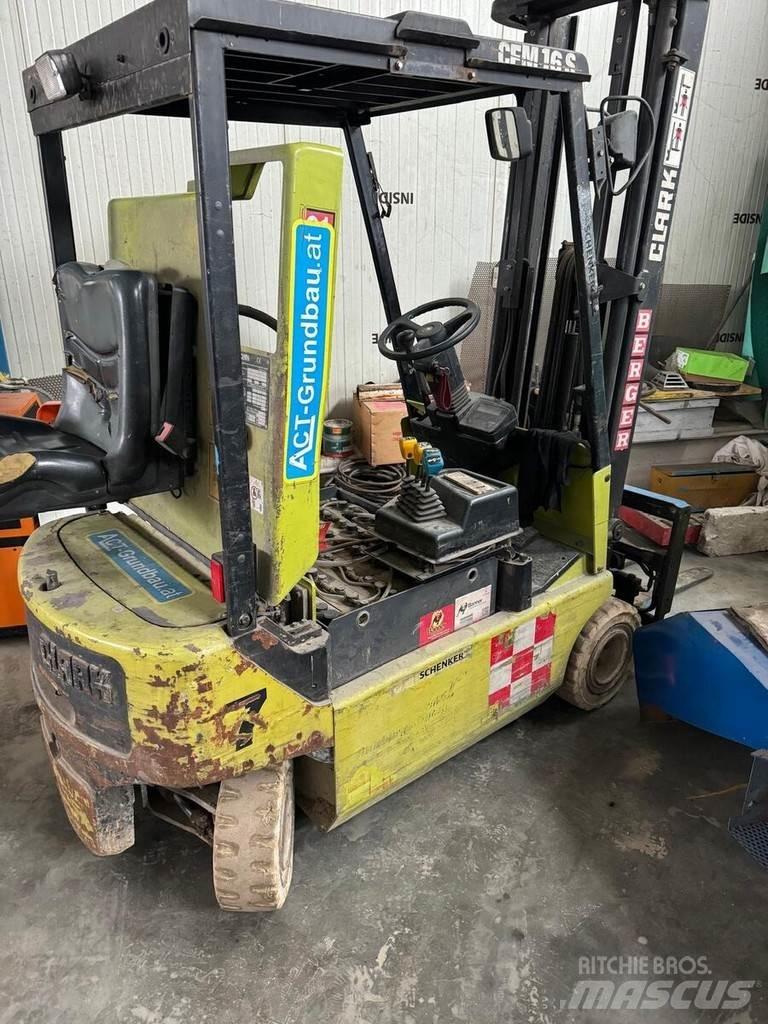 Clark CEM 16S 電動堆高機